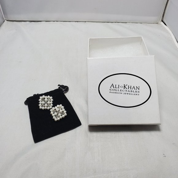 Ali Khan bridal pearl rhinestone clip earring with gift box - Picture 2 of 4